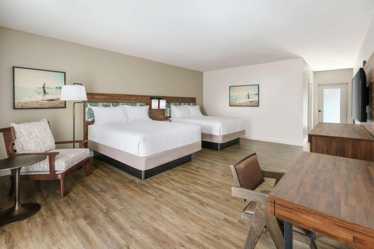Queen Room with Two Queen Beds - Hearing Accessible/Non-Smoking at Hampton Inn Key West FL
