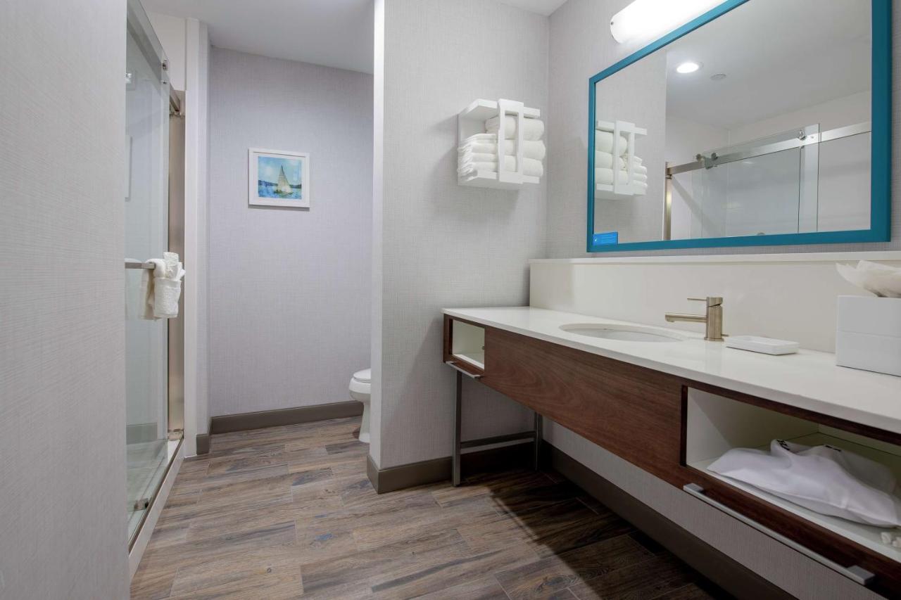 King Room - Hearing Accessible - Non-Smoking at Hampton Inn & Suites Duncanville Dallas