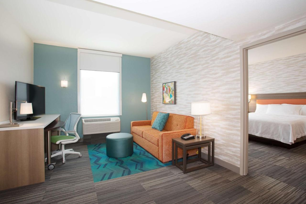 One-Bedroom King Suite - Non-Smoking at Home2 Suites by Hilton Omaha UN Medical Ctr Area