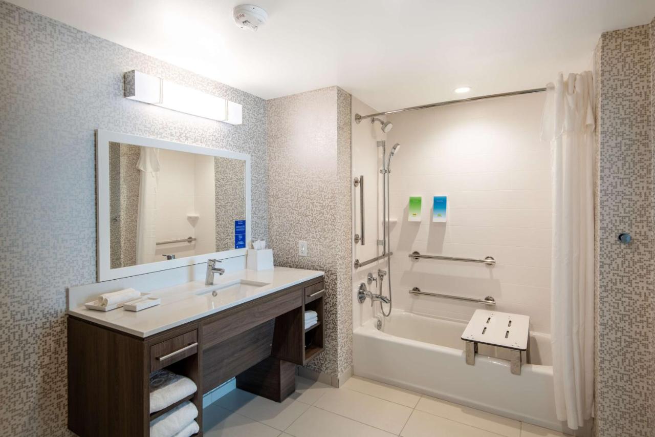 King Suite - Mobilty/Hearing Accessible - Non-Smoking at Home2 Suites by Hilton Phoenix Airport North, AZ