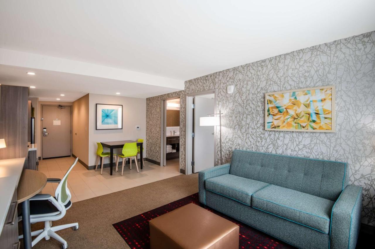 One-Bedroom King Suite - Non-Smoking at Home2 Suites by Hilton Phoenix Airport North, AZ