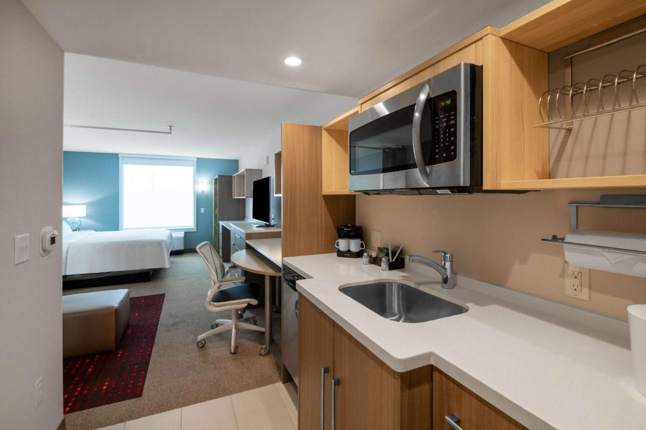 King Studio Suite - Hearing Accessible/Non-Smoking at Home2 Suites by Hilton Phoenix Airport North, AZ