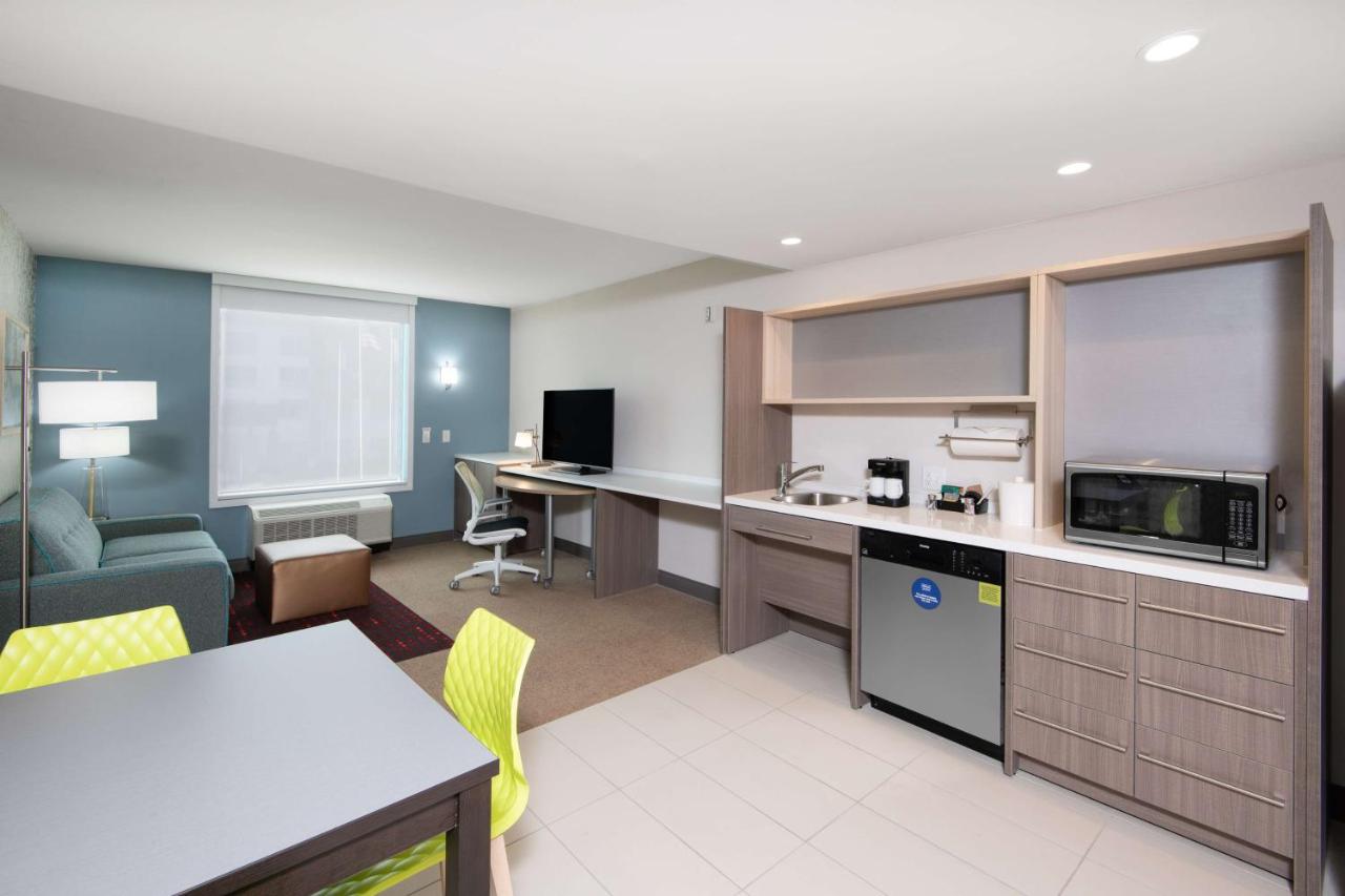 King Suite - Mobilty/Hearing Accessible - Non-Smoking at Home2 Suites by Hilton Phoenix Airport North, AZ