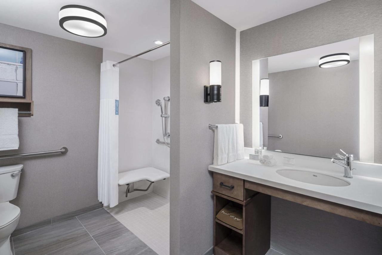 King Suite - Accessible Roll In Shower - Non-Smoking at Homewood Suites by Hilton Boston Woburn