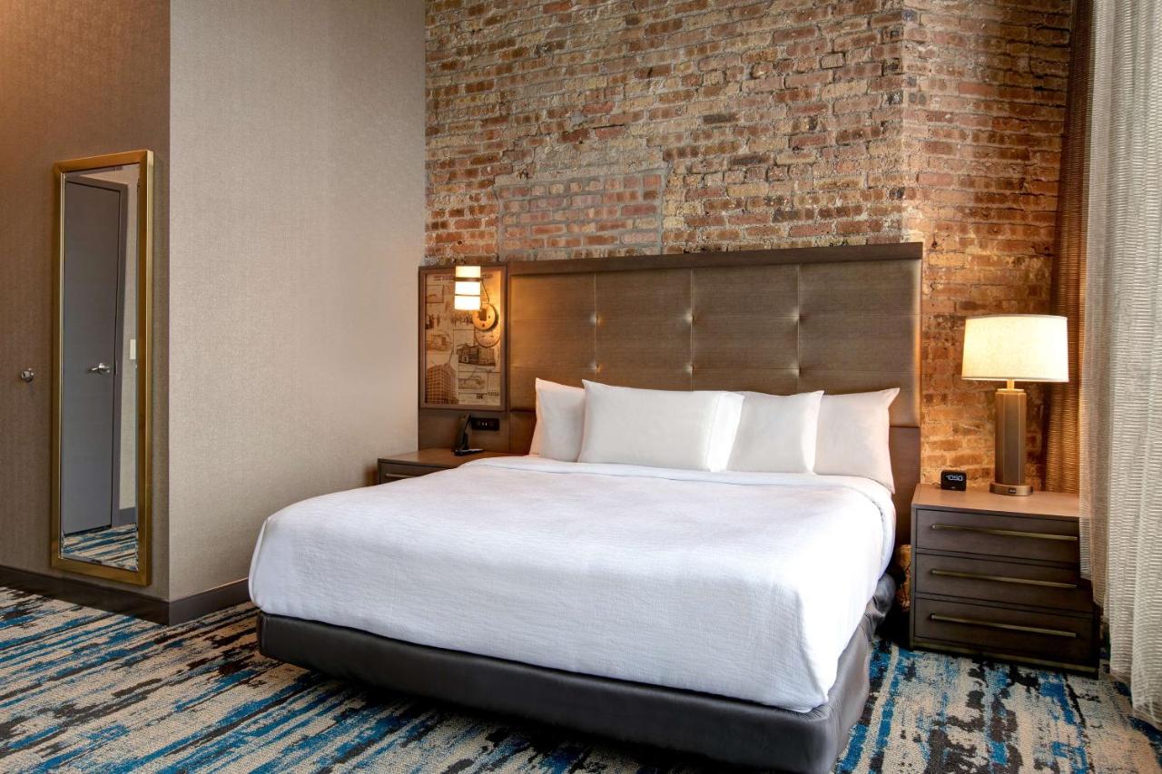 One-Bedroom King Suite - Mobility Accessible/Non-Smoking at Embassy Suites by Hilton Rockford Riverfront