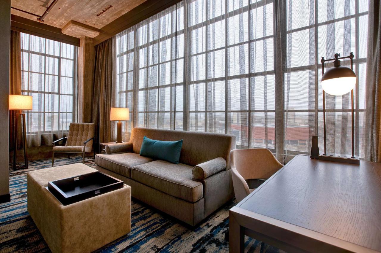 Queen Corner Suite with Two Queen Beds at Embassy Suites by Hilton Rockford Riverfront