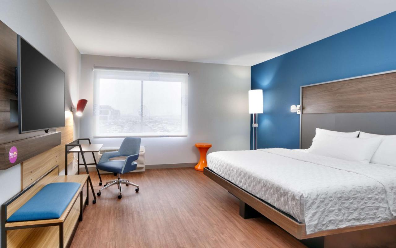 King Room with Bath Tub - Mobility/Hearing Accessible at TRU by Hilton Lehi, UT