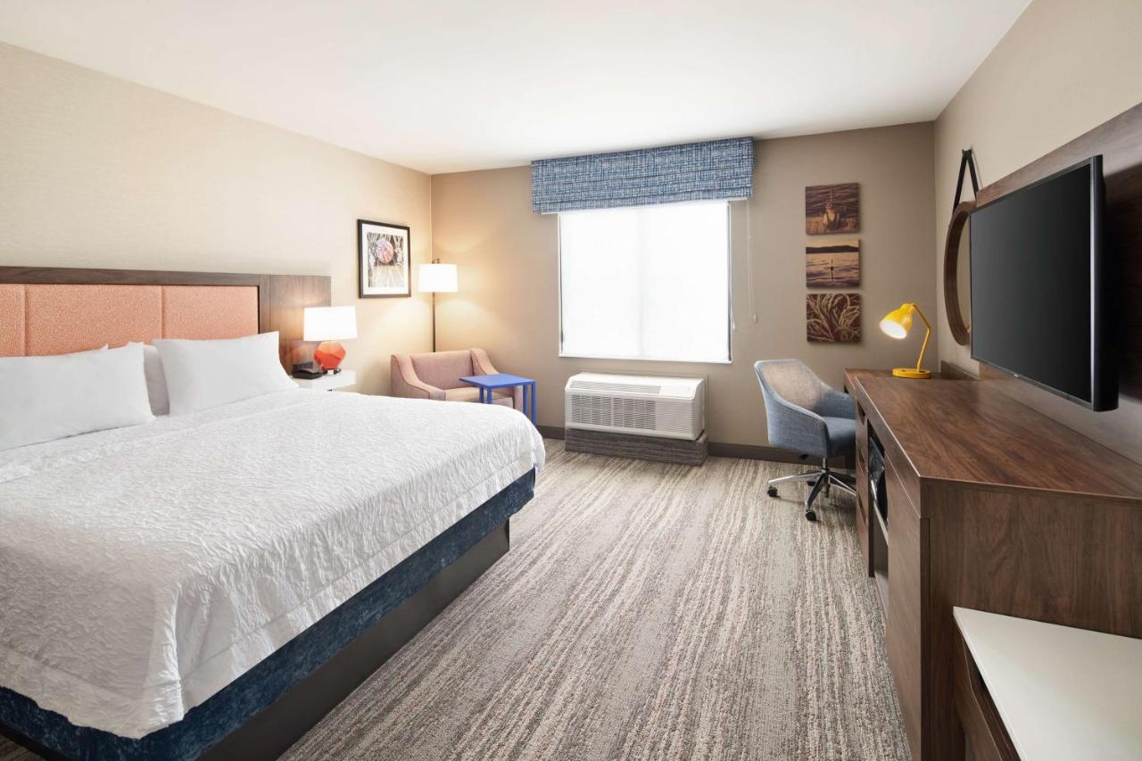 King Room at Hampton Inn Clewiston