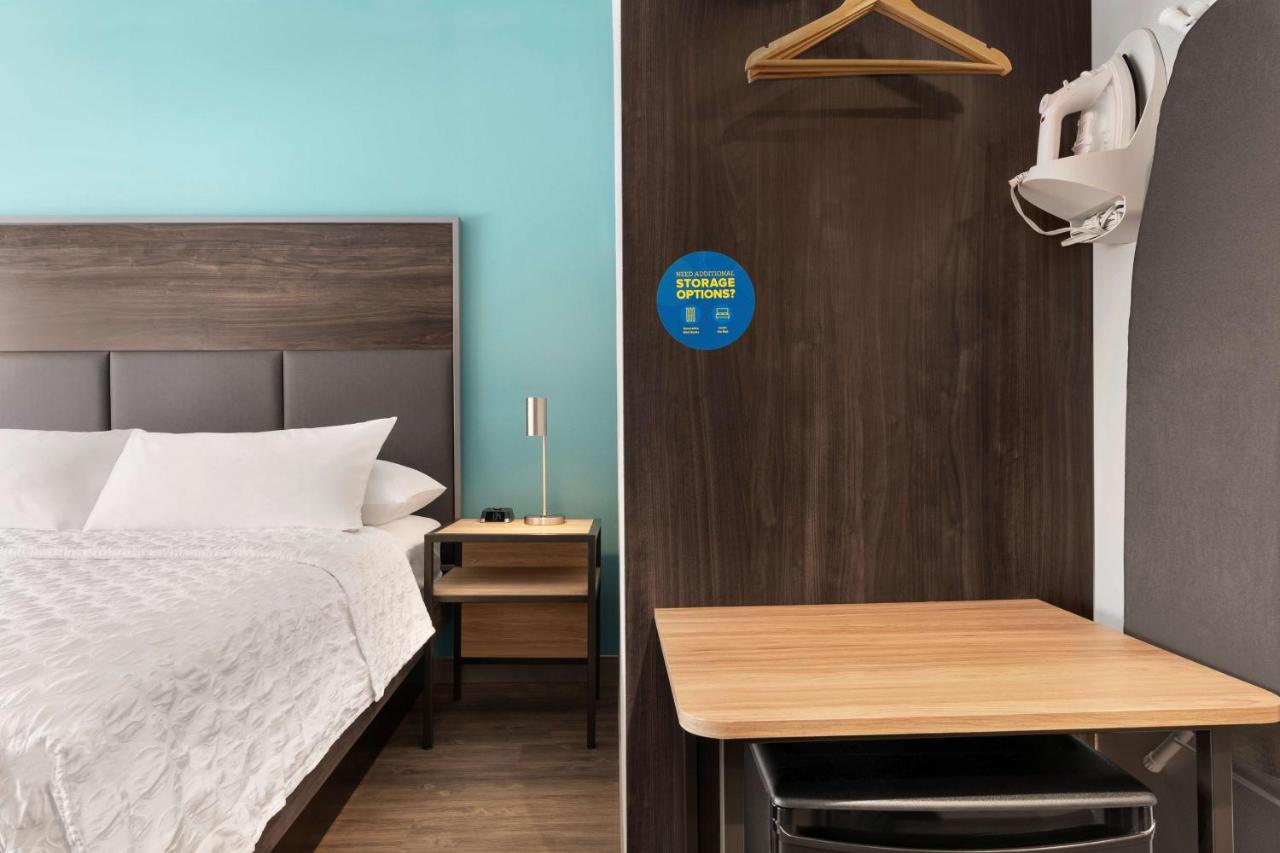 King Room at Tru By Hilton Albany Airport, NY