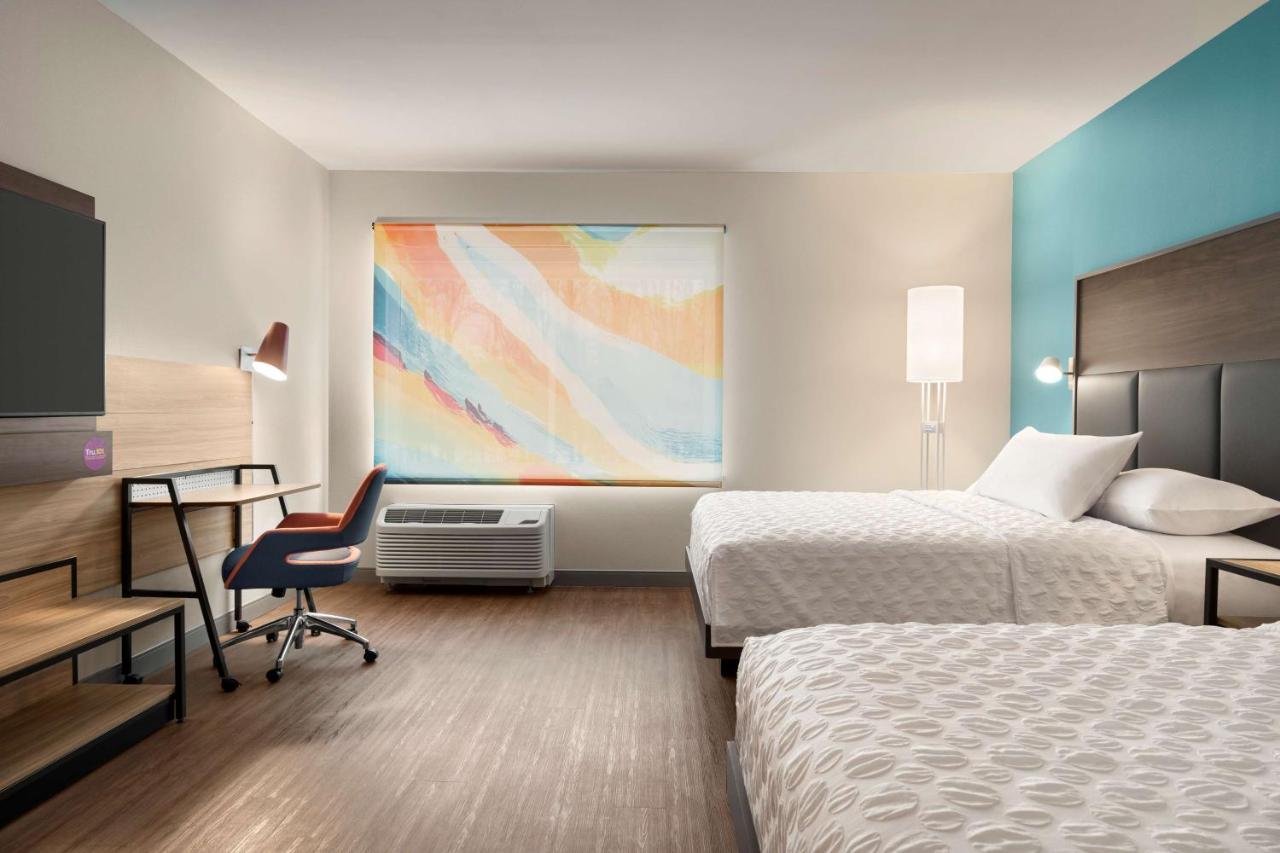 Queen Room with Two Queen Beds - Mobility/Hearing Accessible with Roll-In Shower at Tru By Hilton Albany Airport, NY