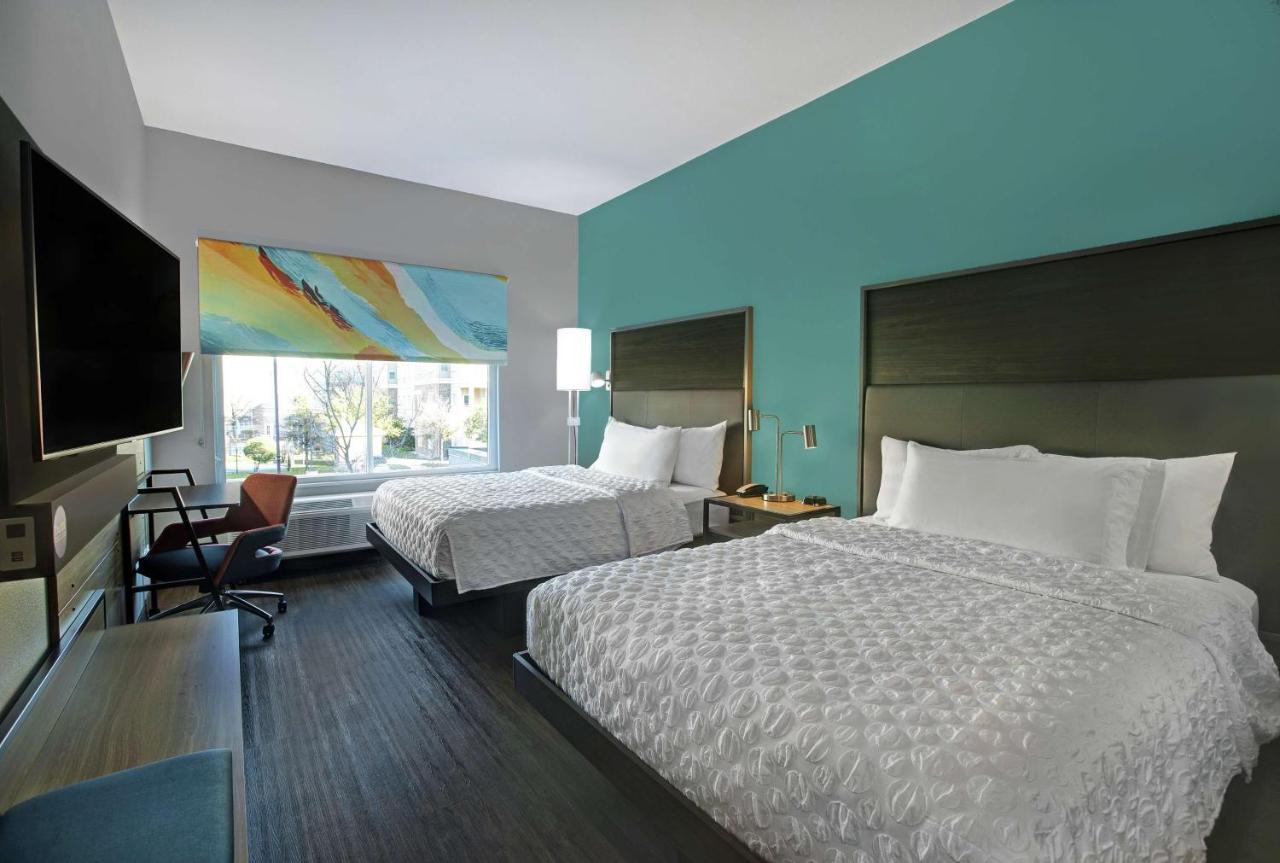 Queen Room - Mobility Accessible with Roll In Shower at Tru by Hilton Austin Airport, TX