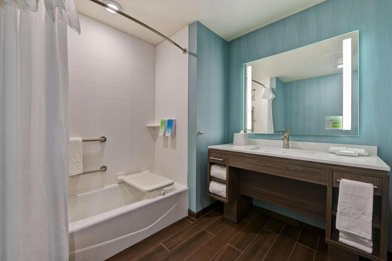 King Room - Mobility/Hearing Accessible - Non-Smoking at Home2 Suites by Hilton Atascadero, CA