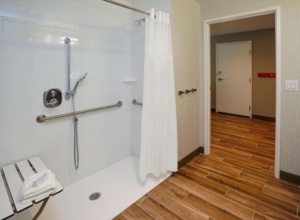 Queen Room with Two Queen Beds - Mobility Accessible at Hampton Inn Colorado Springs I-25 Central