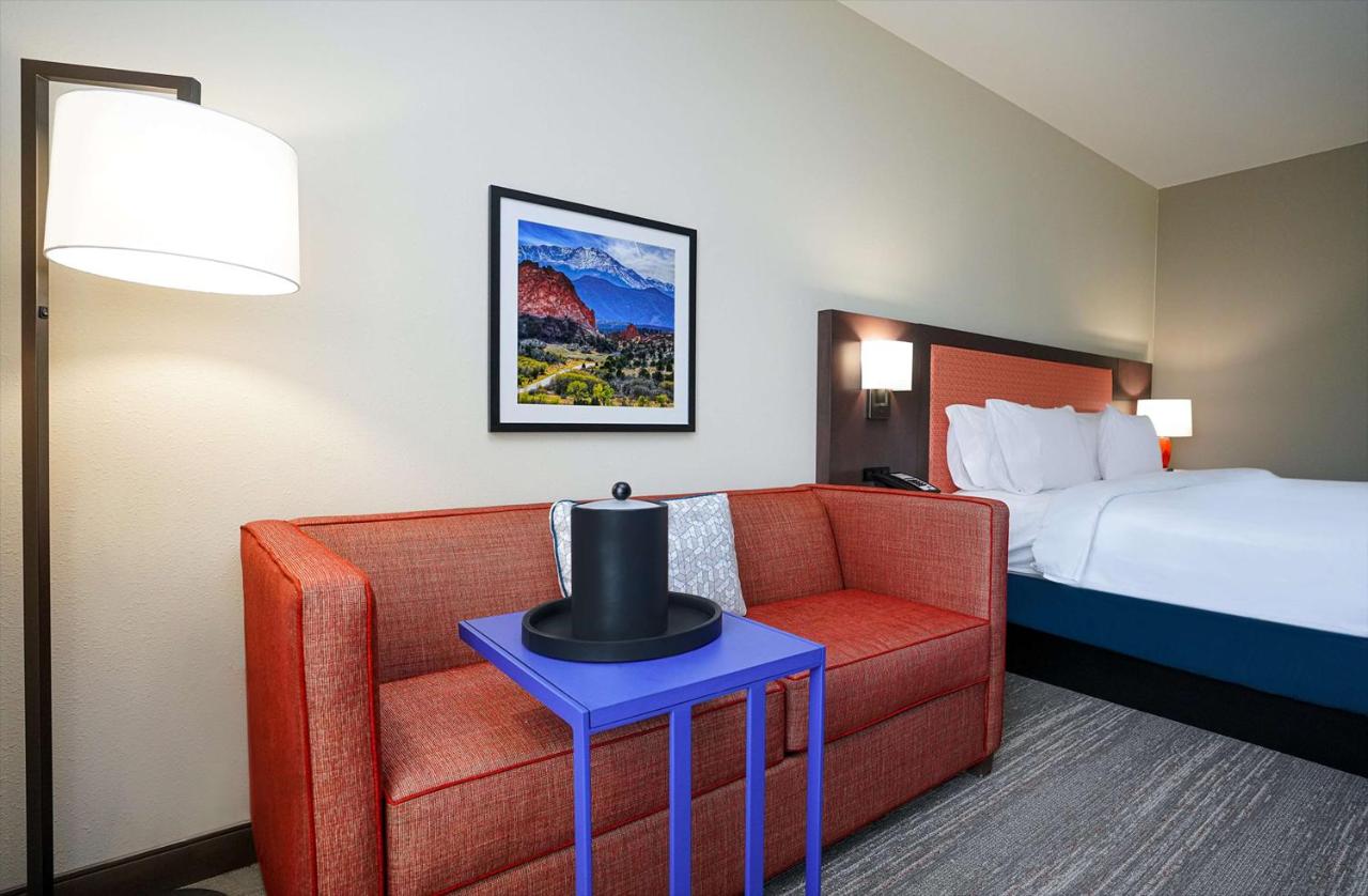 King Room with Sofa Bed - Non-Smoking at Hampton Inn Colorado Springs I-25 Central