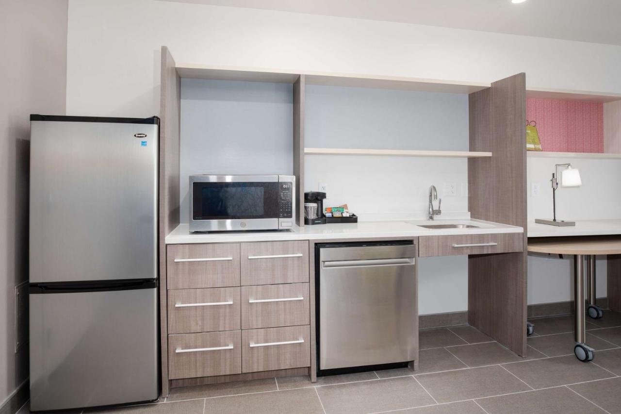 King Suite - Mobilty/Hearing Accessible - Non-Smoking at Home2 Suites by Hilton Roswell, NM