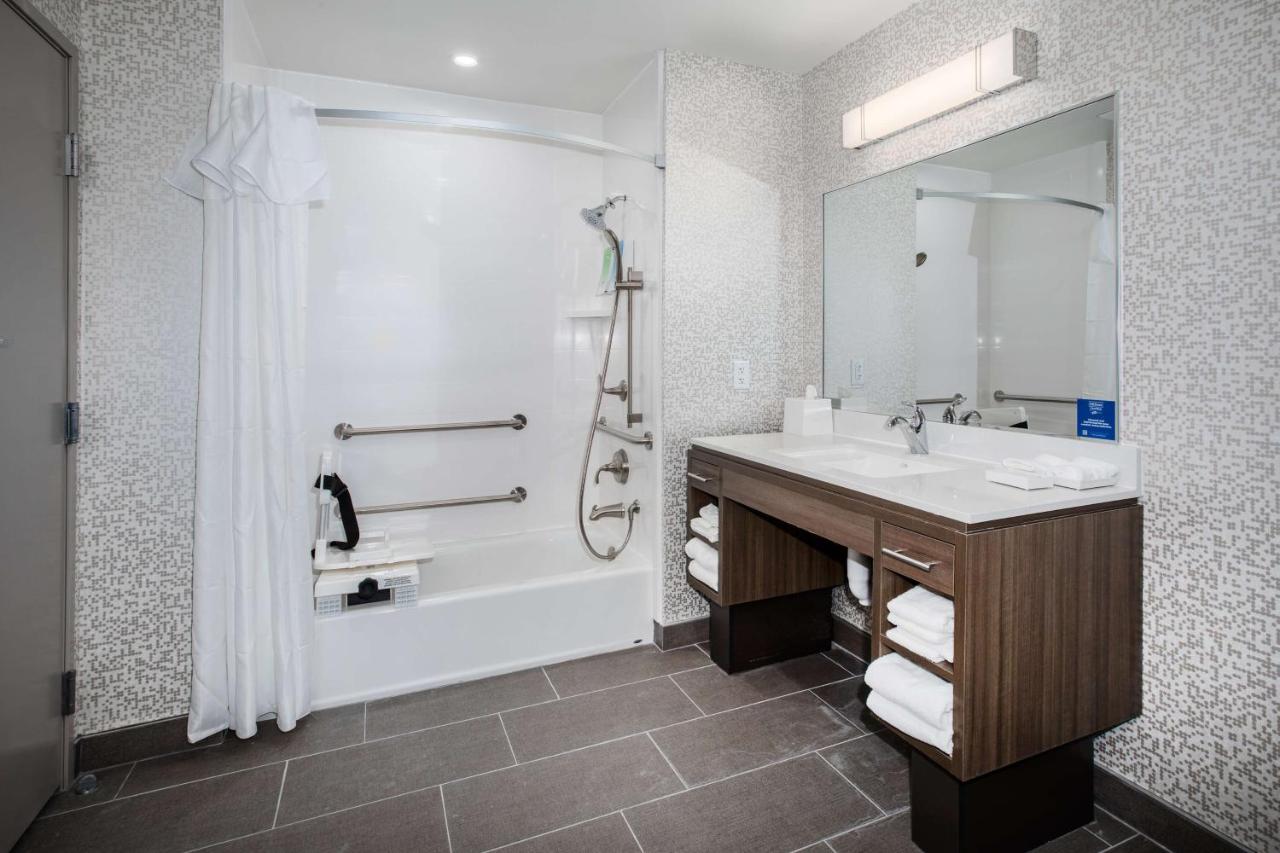 King Suite - Mobilty/Hearing Accessible - Non-Smoking at Home2 Suites by Hilton Roswell, NM