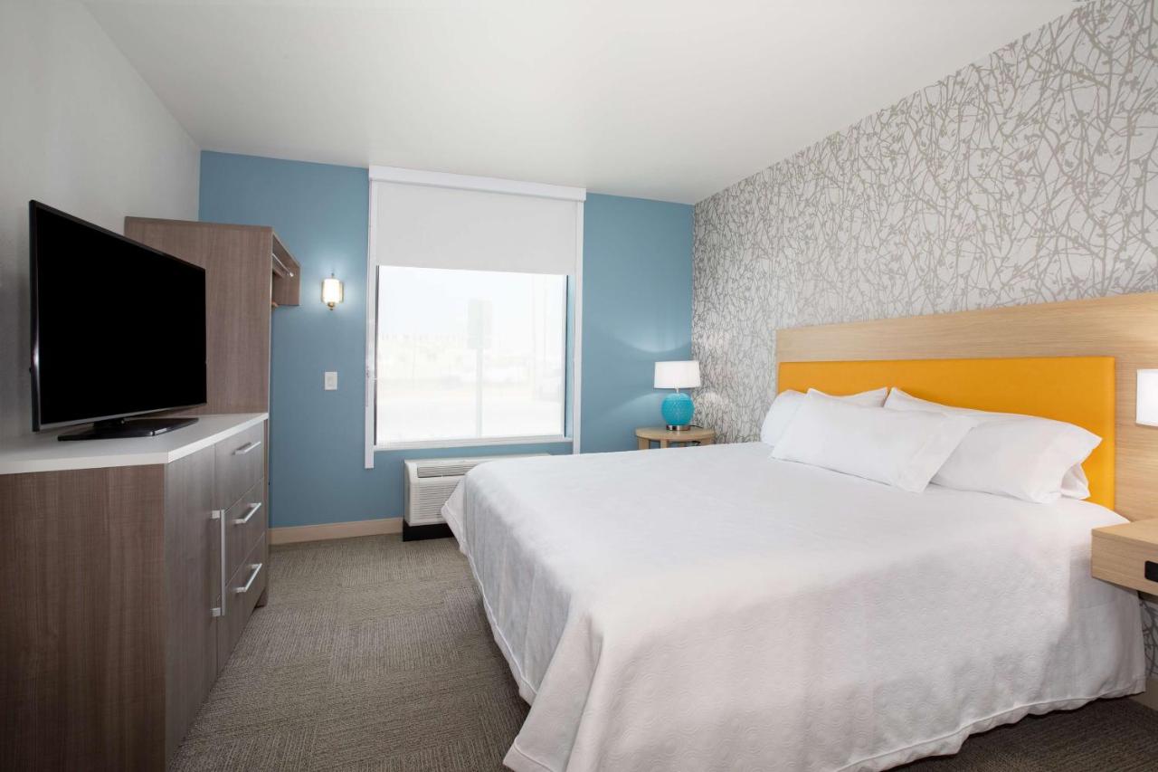 One-Bedroom King Suite - Non-Smoking at Home2 Suites by Hilton Roswell, NM