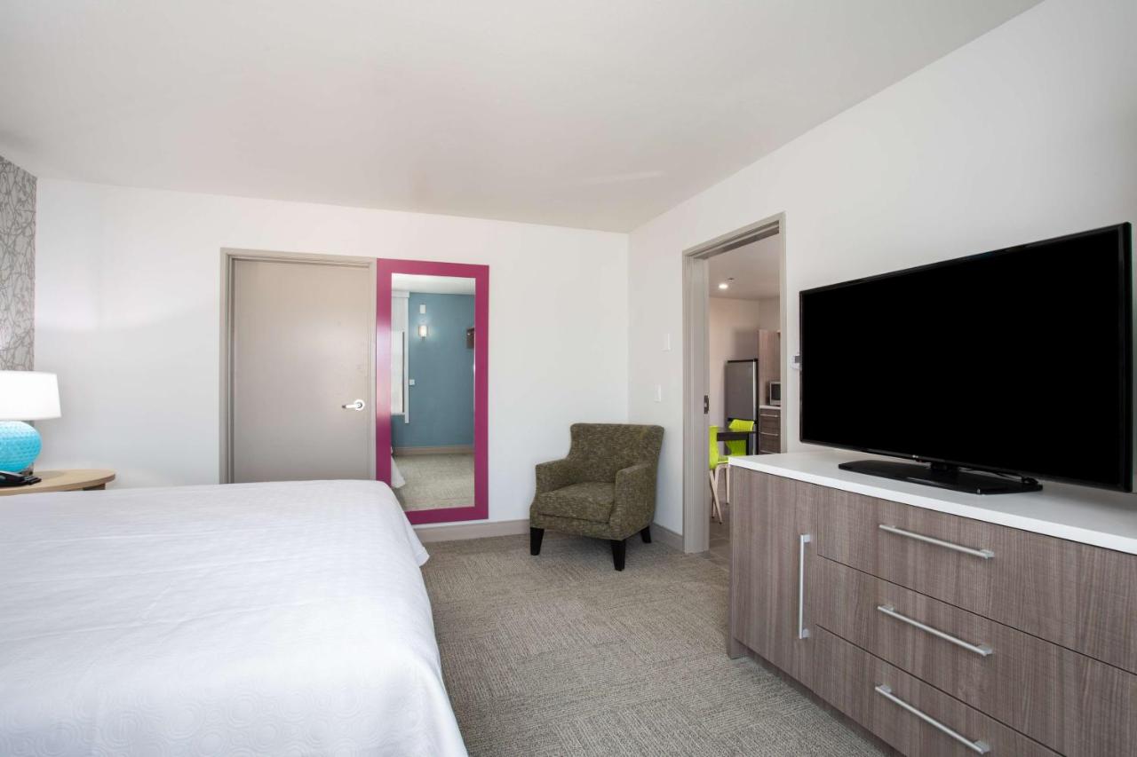 King Suite - Mobilty/Hearing Accessible - Non-Smoking at Home2 Suites by Hilton Roswell, NM