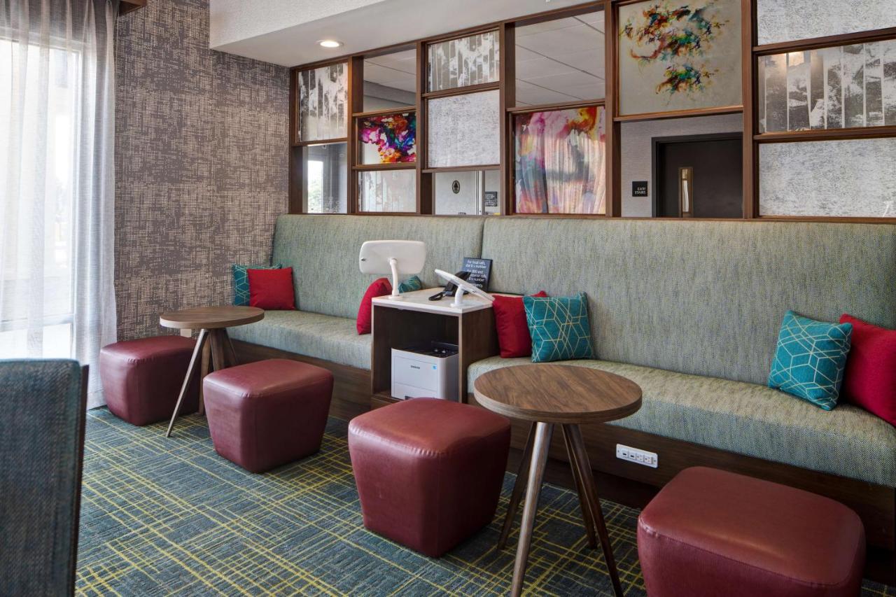 | Hampton Inn & Suites Deptford, Nj
