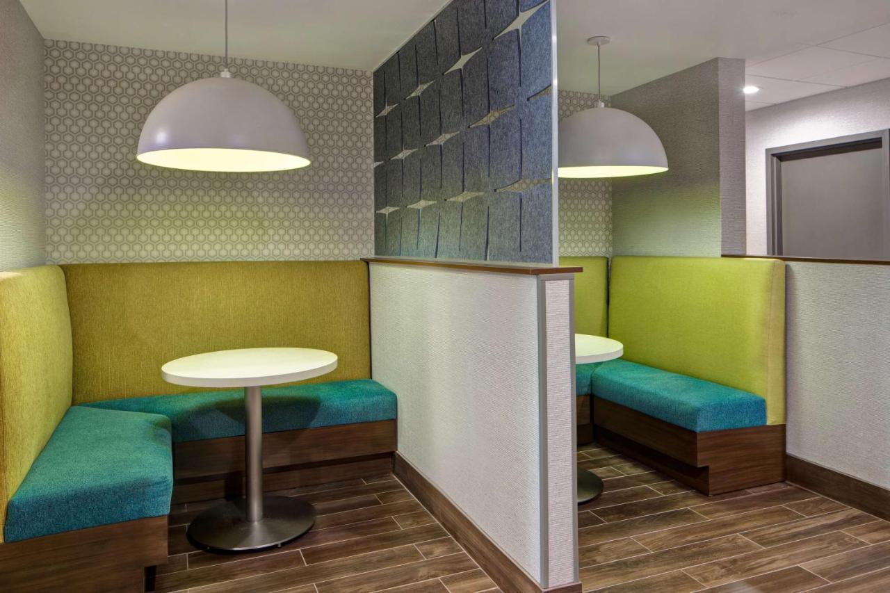 | Hampton Inn & Suites Deptford, Nj