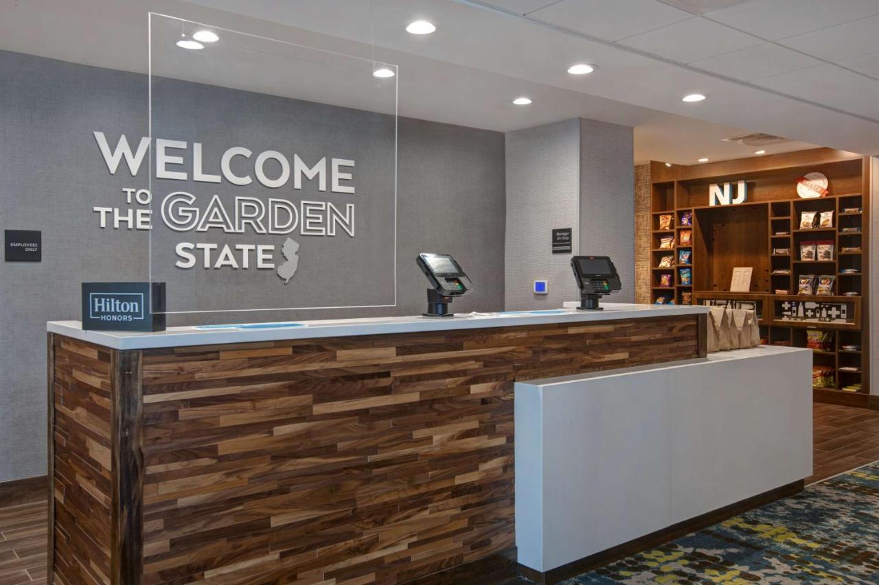 | Hampton Inn & Suites Deptford, Nj
