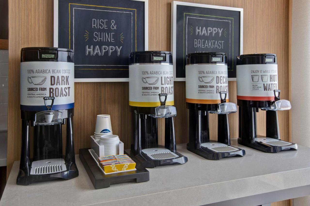 | Hampton Inn & Suites Deptford, Nj