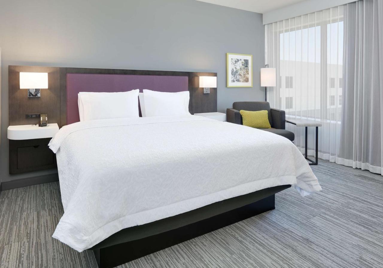 King Room at Hampton Inn by Hilton Irvine Spectrum/Lake Forest