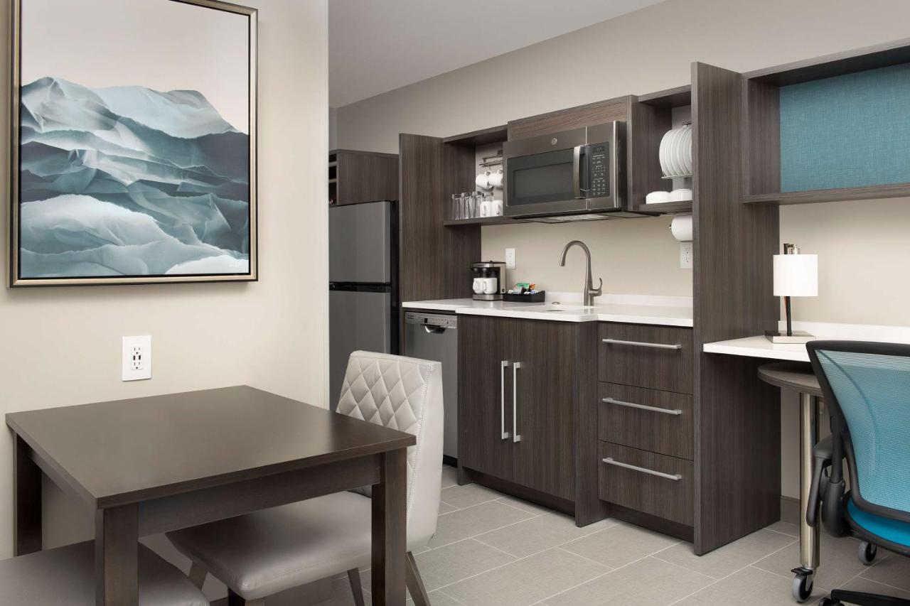King Suite - Hearing Accessible/Non-Smoking at Home2 Suites by Hilton Denver Central Park