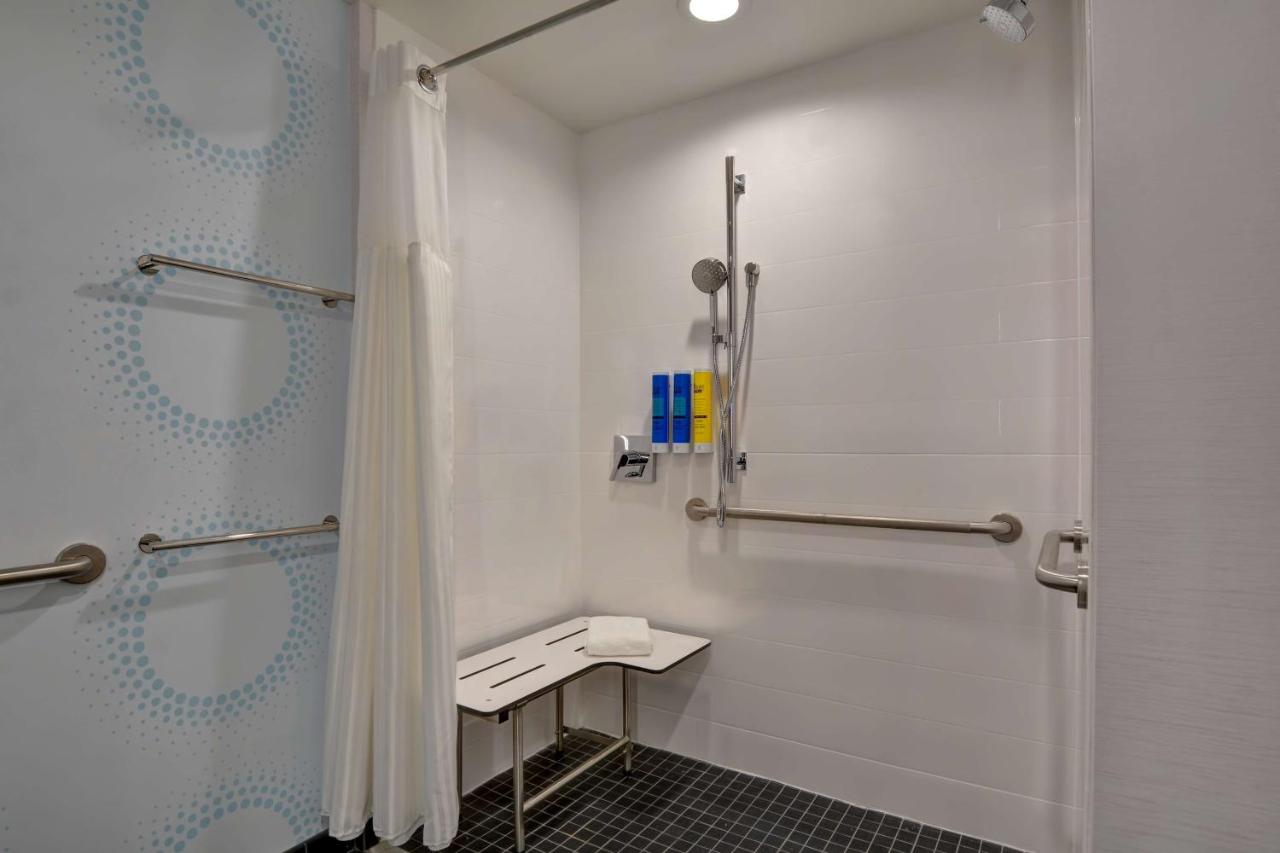 King Room - Mobility/Hearing Accessible at Tru By Hilton Fort Mill, SC