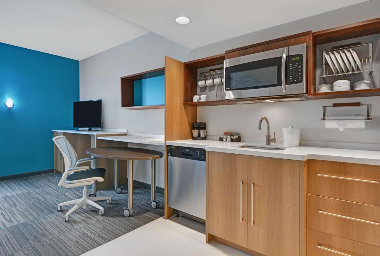 One-Bedroom King Suite - Non-Smoking at Home2 Suites by Hilton Melbourne Viera