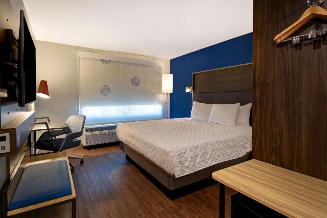 King Room - Hearing Accessible at Tru By Hilton Rockwall Dallas, TX