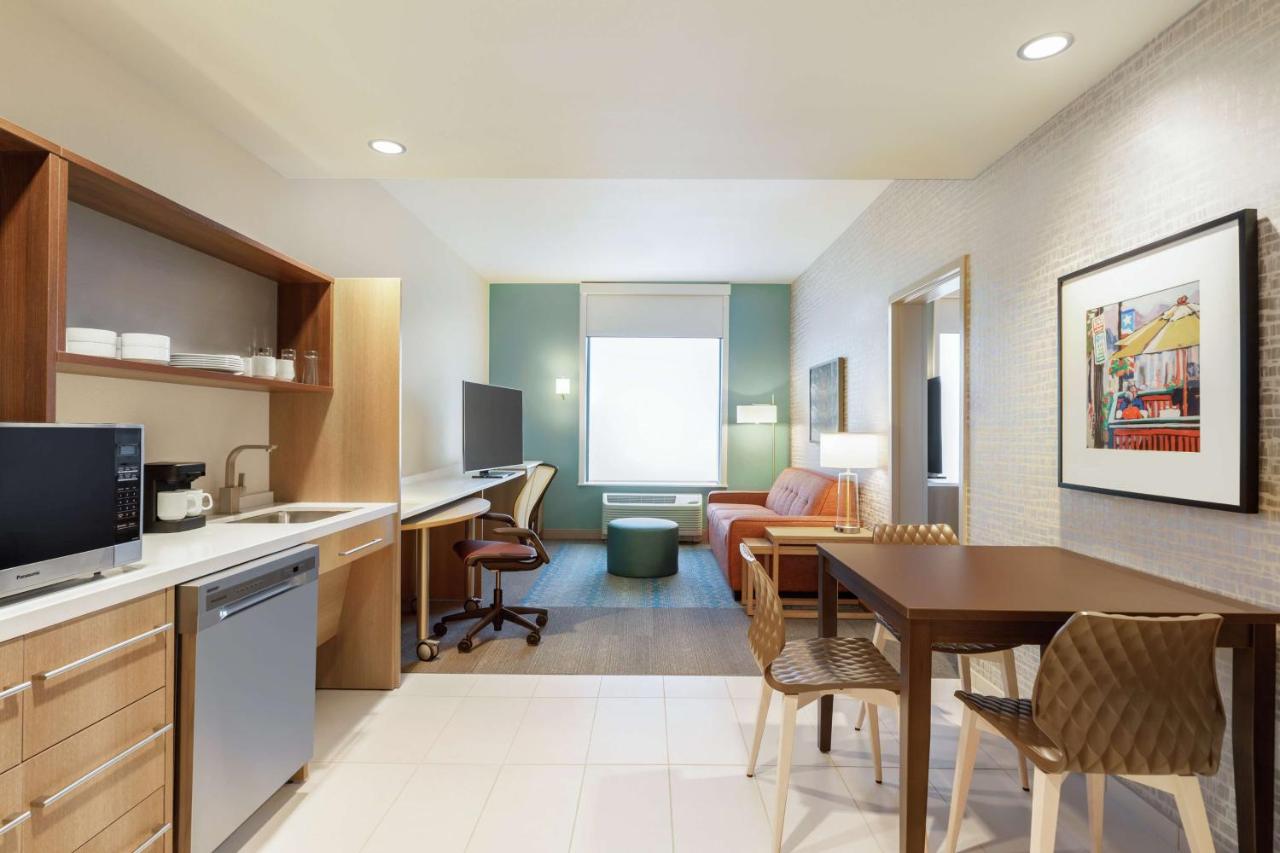 King Suite - Mobilty/Hearing Accessible - Non-Smoking at Home2 Suites by Hilton Ogden