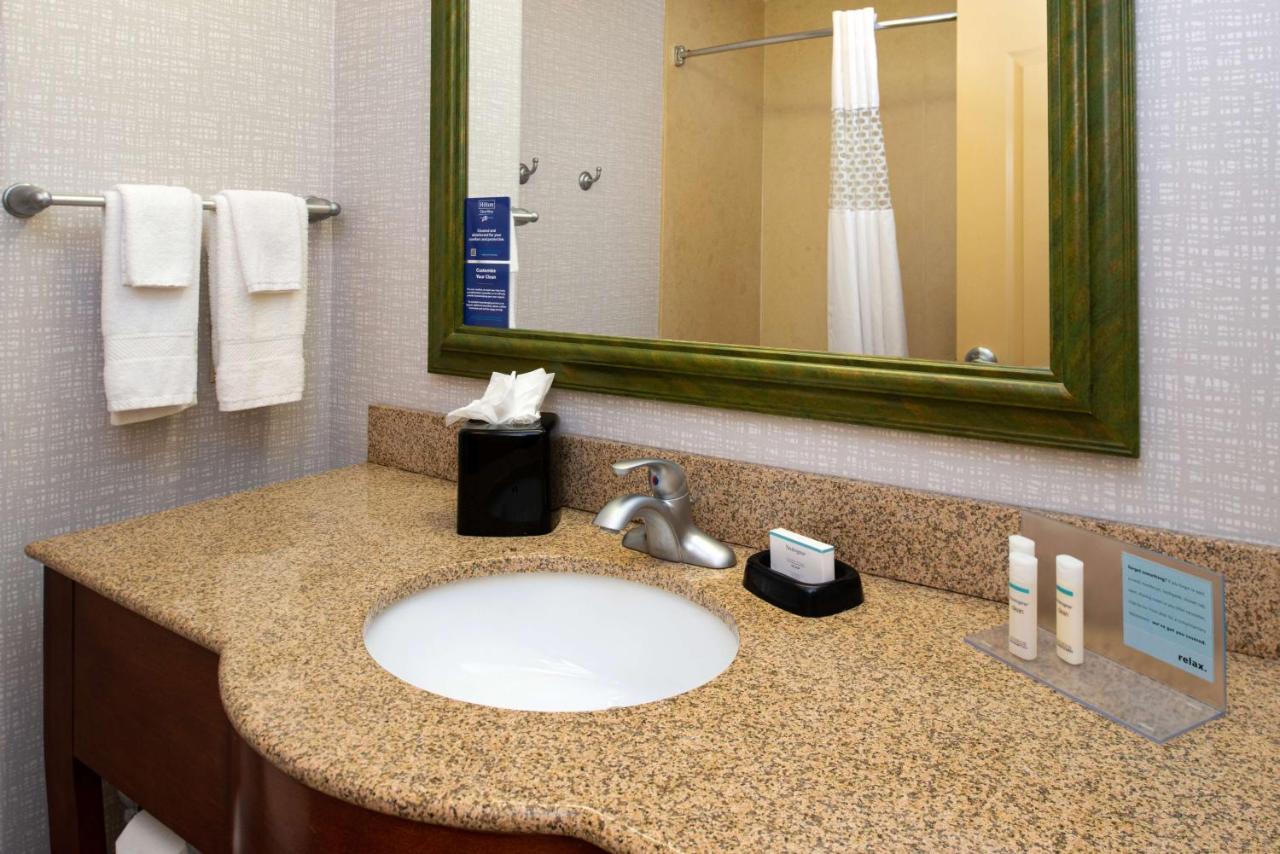 Queen Room with Two Queen Beds at Hampton Inn Kansas City Northeast