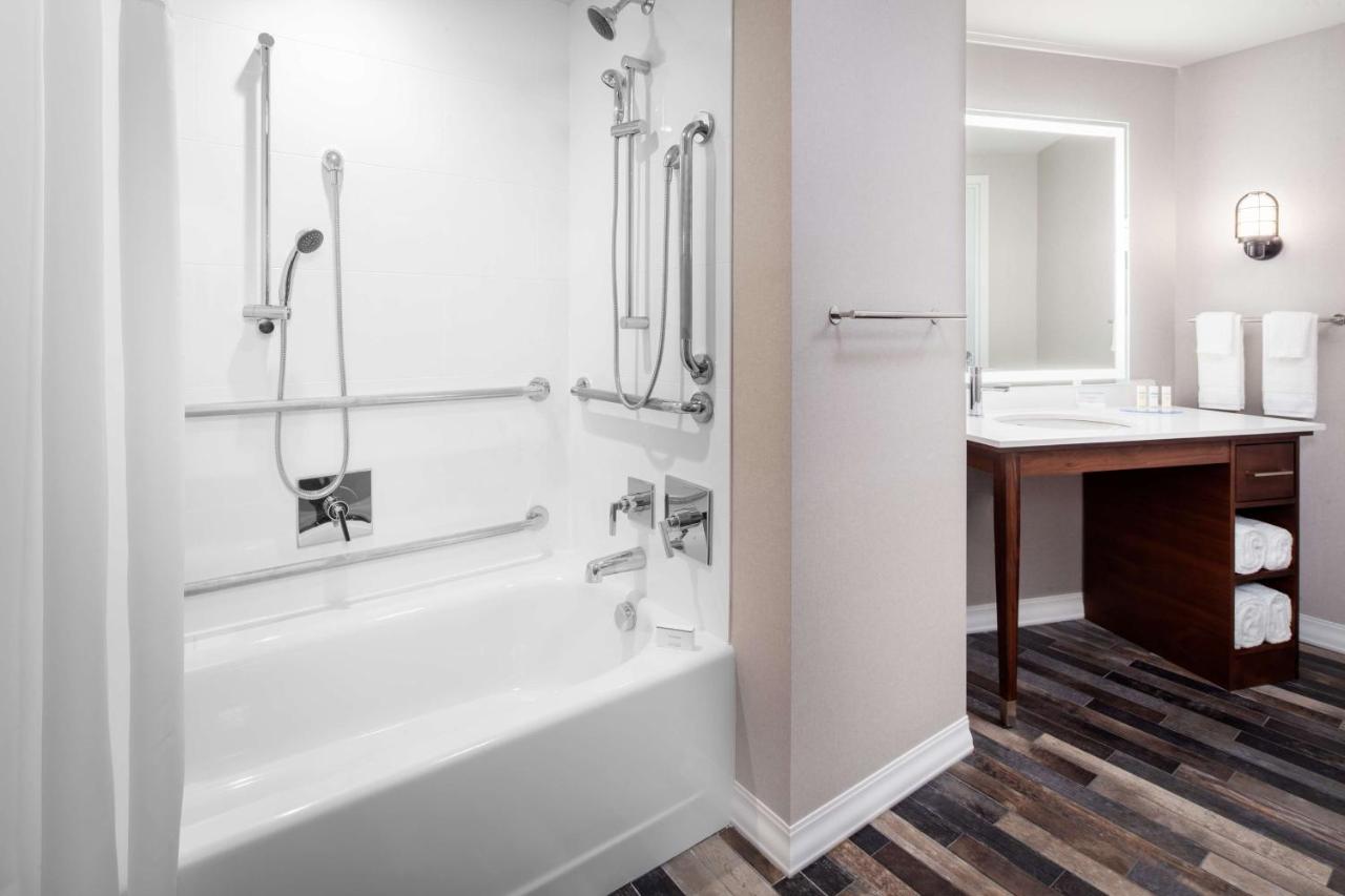 | Homewood Suites by Hilton Boston Seaport District