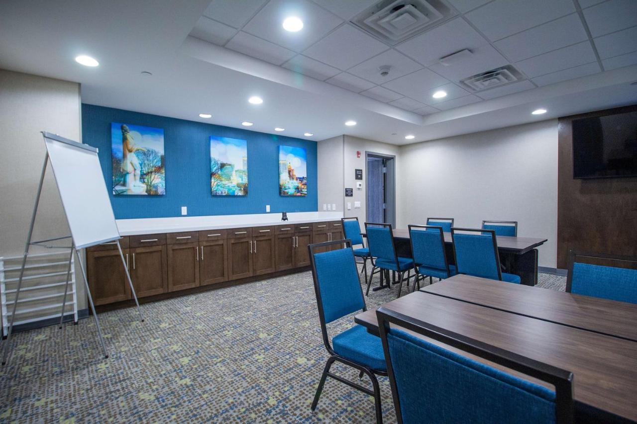 | Hampton Inn North Attleboro, Ma