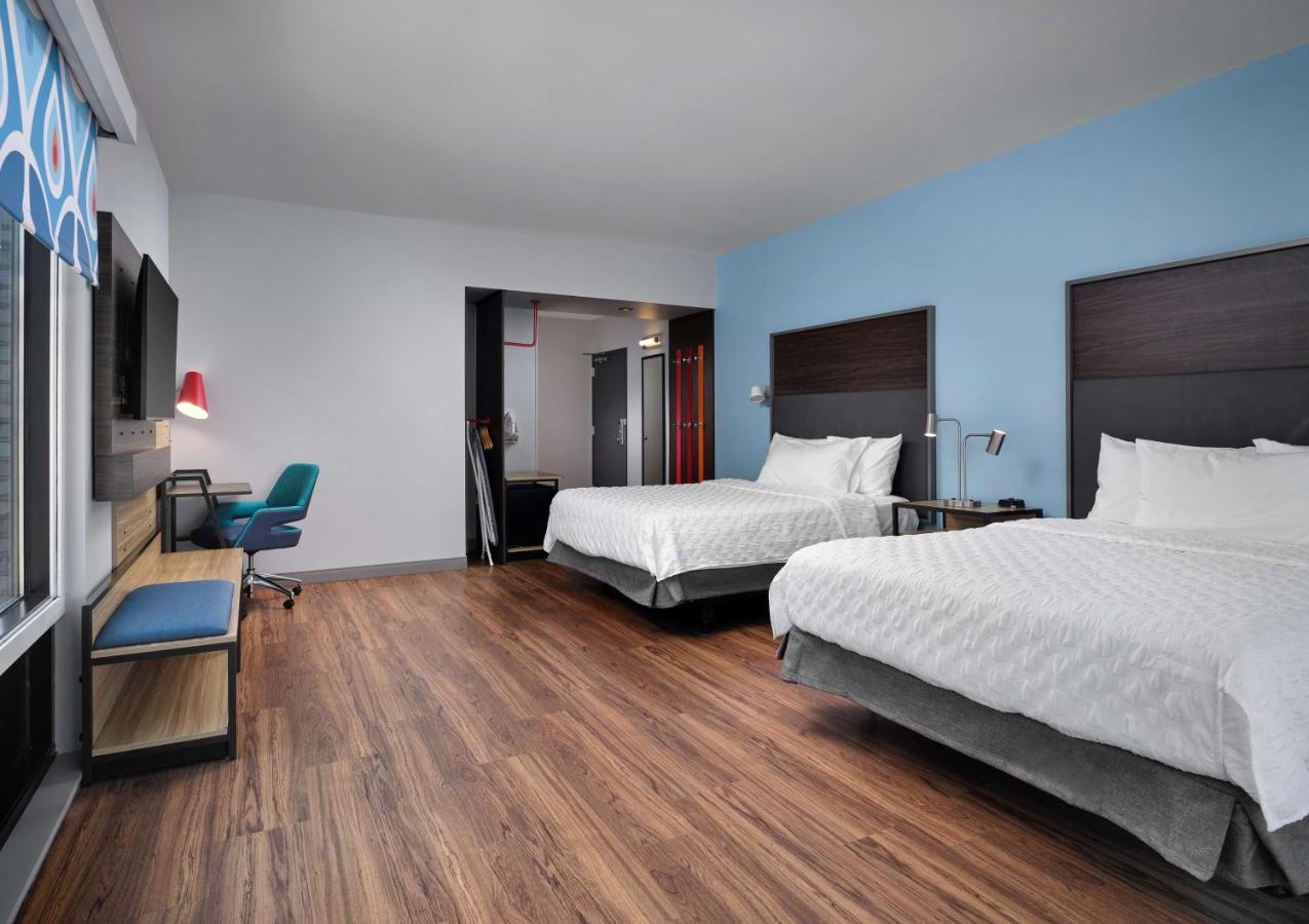 Queen Room with Two Queen Beds - Mobility Accessible at Tru By Hilton Indianapolis Downtown, IN