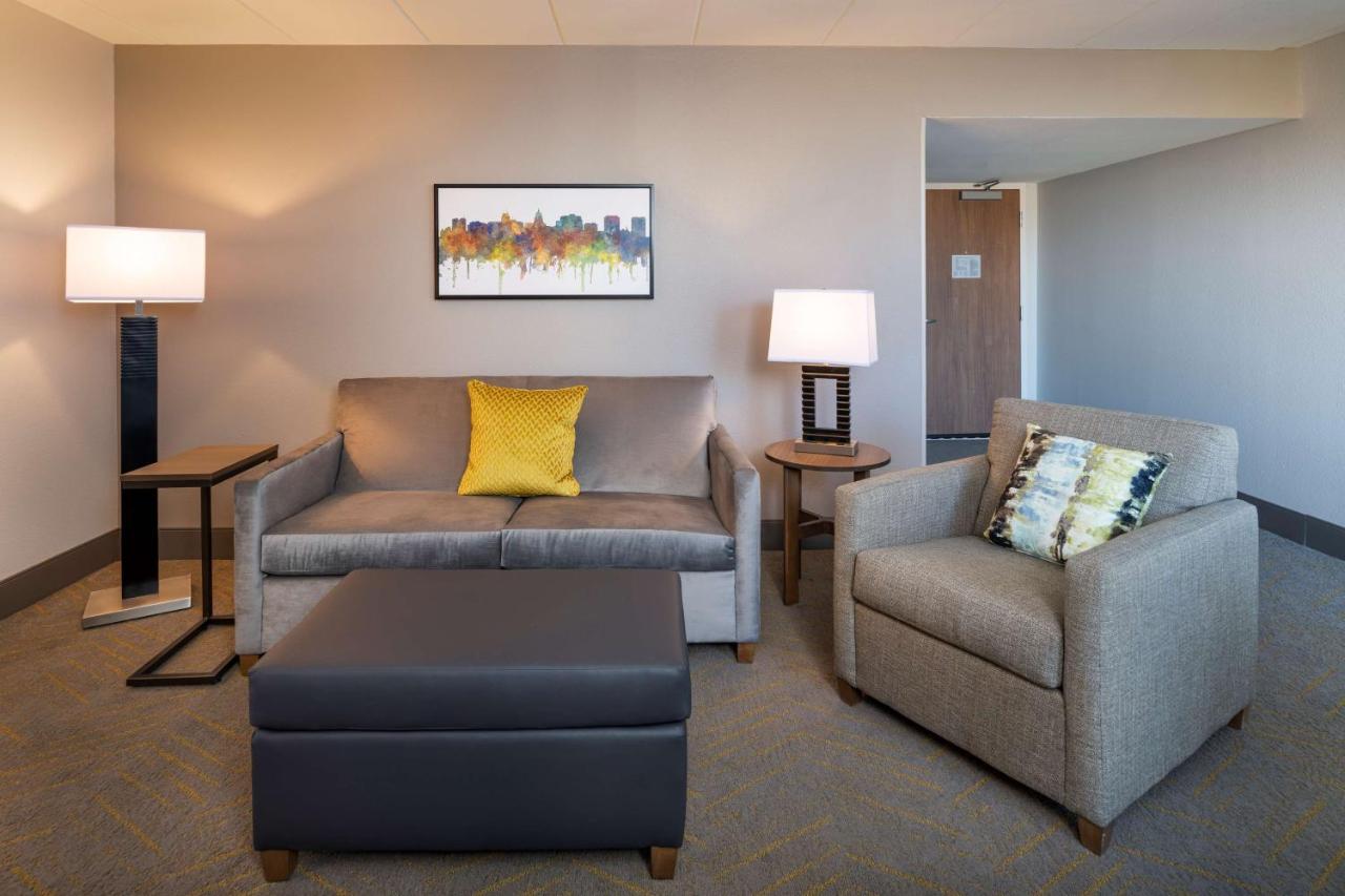 Corner King Studio Suite at DoubleTree by Hilton Madison East