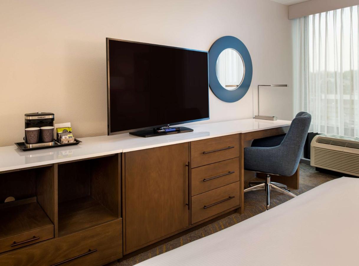 King Room at DoubleTree by Hilton Madison East