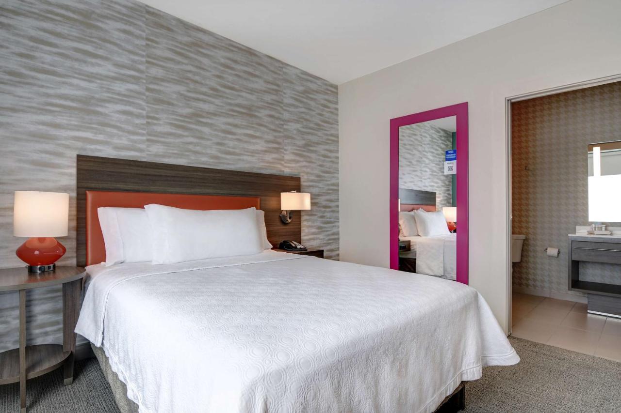 One-Bedroom Queen Suite - Non-Smoking at Home2 Suites by Hilton North Plano Hwy 75