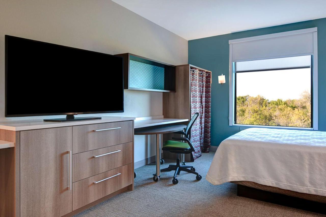 Queen Studio Suite - Hearing Accessible/Non-Smoking at Home2 Suites by Hilton North Plano Hwy 75