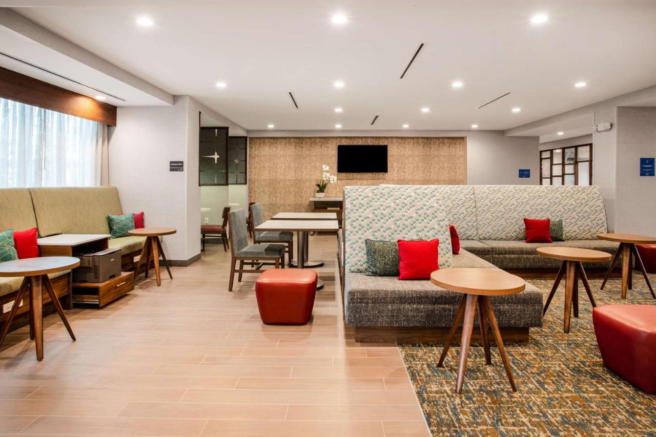 | Hampton Inn & Suites North Port, Fl