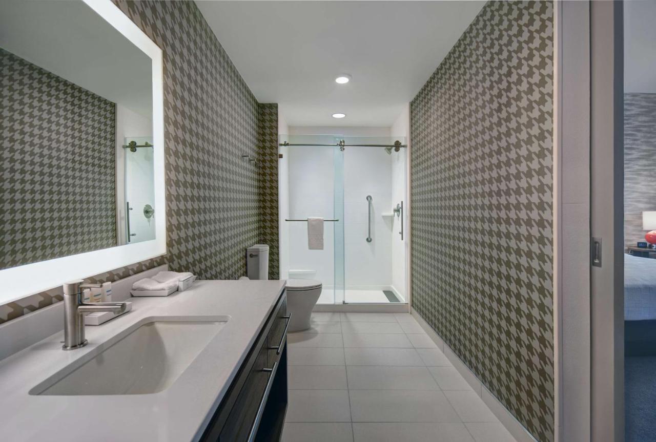 One-Bedroom King Suite - Non-Smoking at Home2 Suites by Hilton Raleigh North I-540