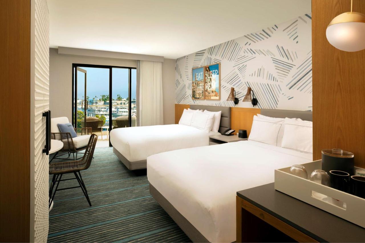 Queen Room with Balcony at The Monsaraz San Diego, Tapestry Collection by Hilton