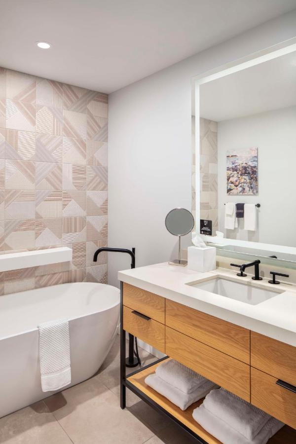 Premium King Room with Waterfront View at Canopy by Hilton Portland Waterfront