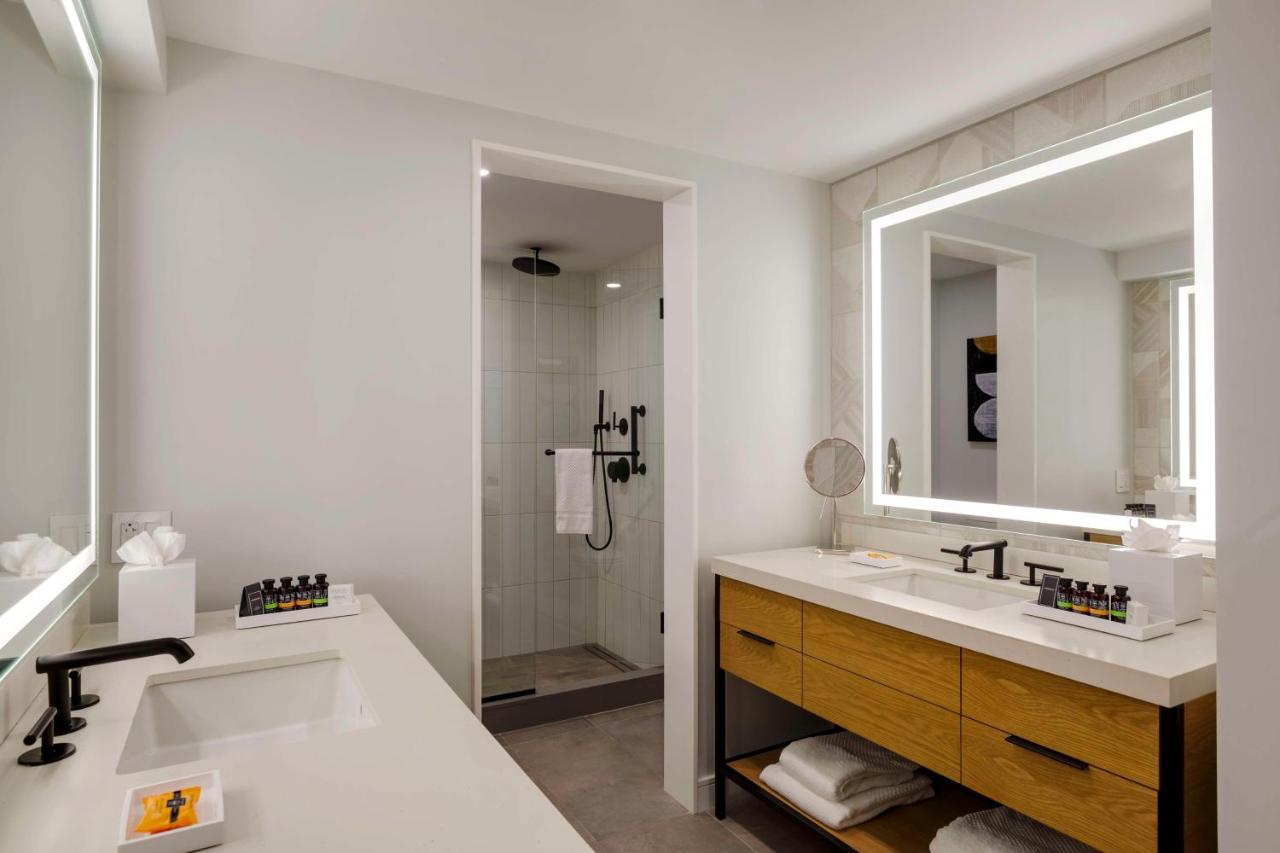 Presidential King Suite with Waterfront View at Canopy by Hilton Portland Waterfront