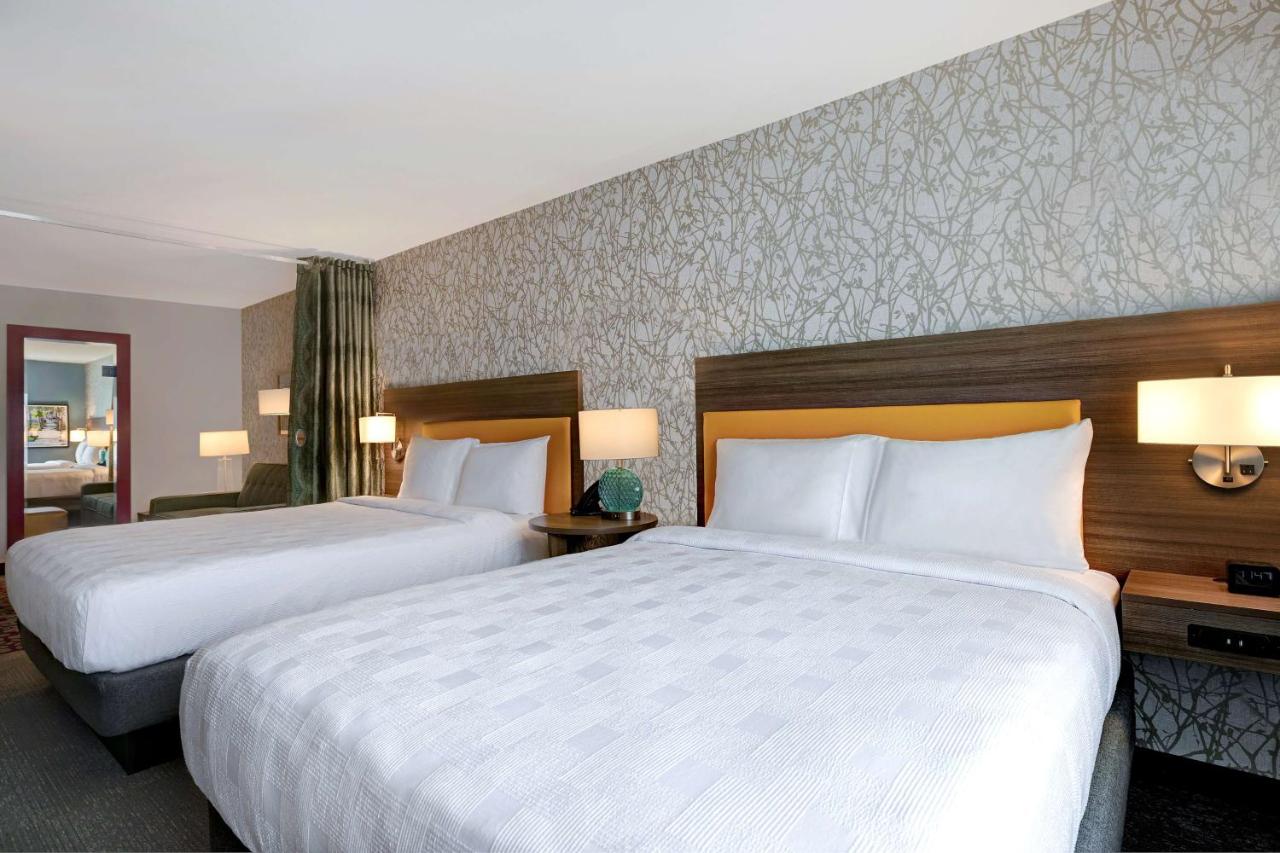 Queen Studio with Two Queen Beds - Non-Smoking at Home2 Suites by Hilton Lincolnshire Chicago
