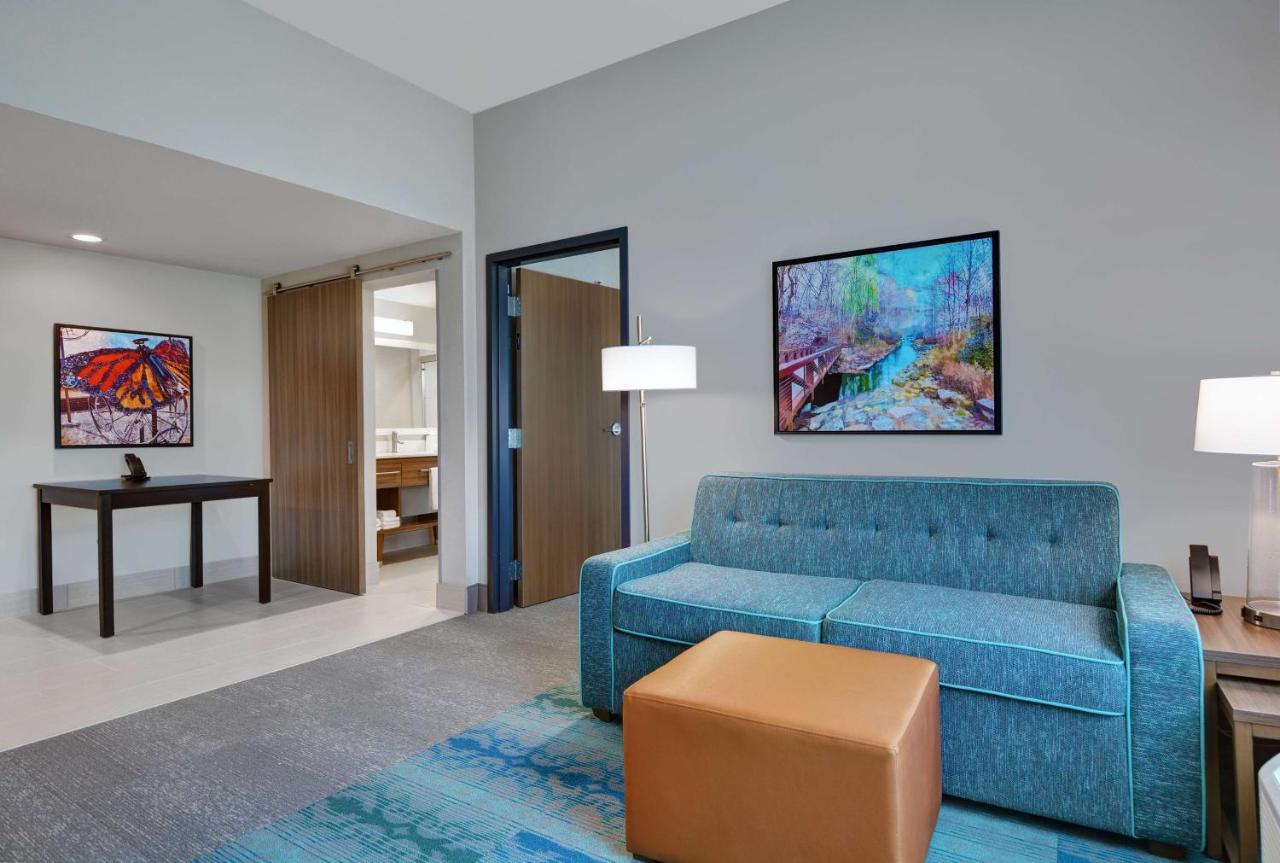 One-Bedroom King Suite - Non-Smoking at Home2 Suites by Hilton Bentonville Rogers