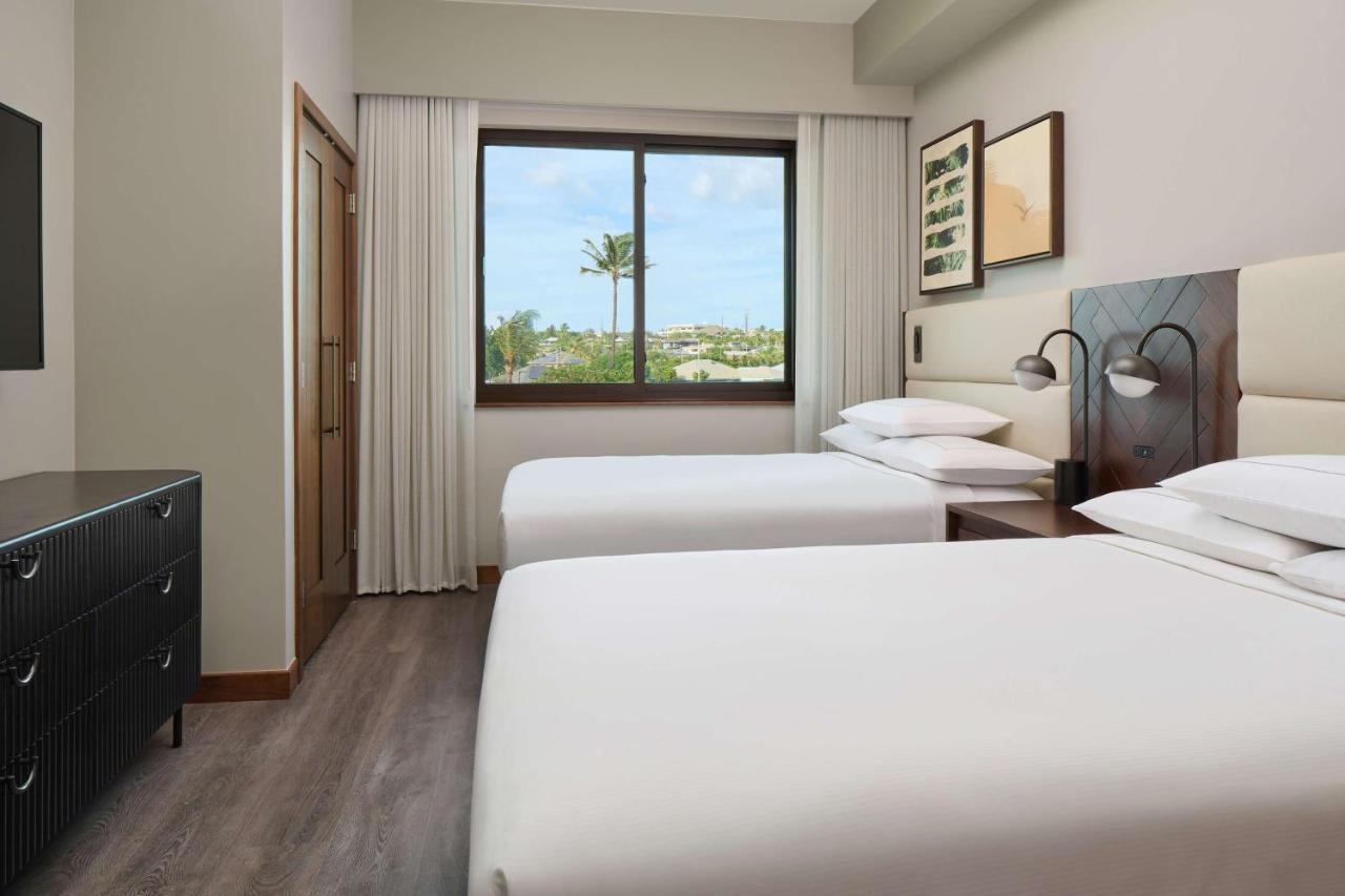 One-Bedroom Suite with Two Double Beds, Resort View, Full Kitchen, Sofabed & Balcony at Hilton Grand Vacations Club Maui Bay Villas