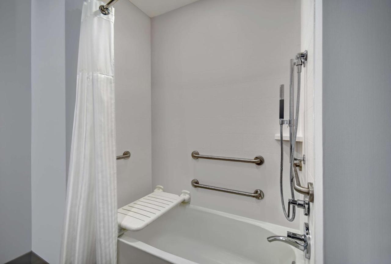 Queen Room with Two Queen Beds with Bath Tub - Mobility Accessible at Hilton Garden Inn Houston Medical Center, TX