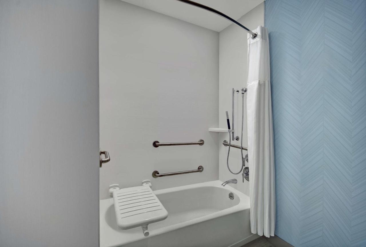Queen Room with Two Queen Beds with Bath Tub - Mobility Accessible at Hilton Garden Inn Houston Medical Center, TX